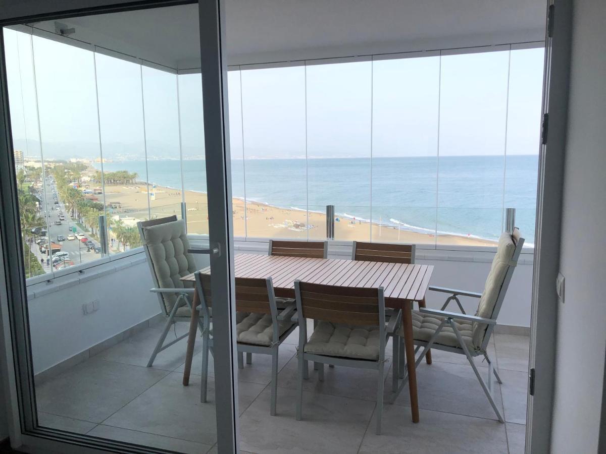 Magnifique Appartement Avec Une Incroyable Vue Sur Mer ตอร์เรโมลิโนส ภายนอก รูปภาพ