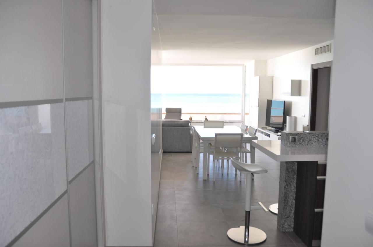 Magnifique Appartement Avec Une Incroyable Vue Sur Mer ตอร์เรโมลิโนส ภายนอก รูปภาพ